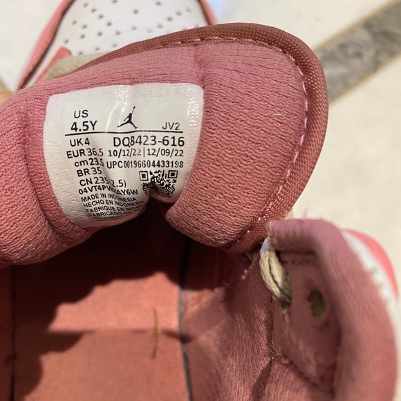 Nike Pink/White Air Jordan 1 Mid - Girls size 4.5Y - Picture 4 of 4